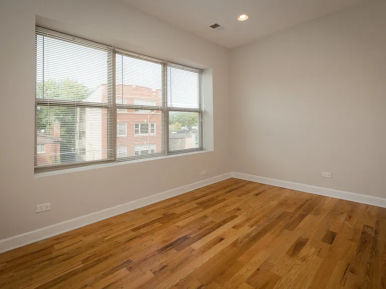 2038 W Touhy Ave — Photo 5