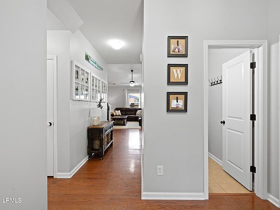 5th image of 16 Whitewater Way
