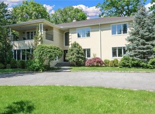 111 Garden Rd, Scarsdale, NY 10583