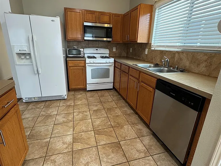 20507 Providence Point Dr — Photo 21