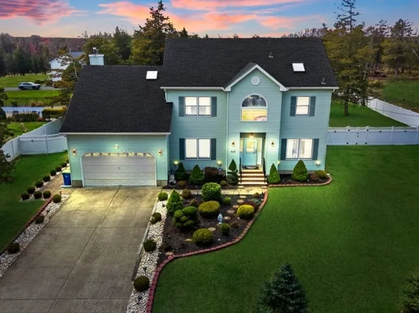 66 Gates Rd, Franklin Twp., NJ 08873