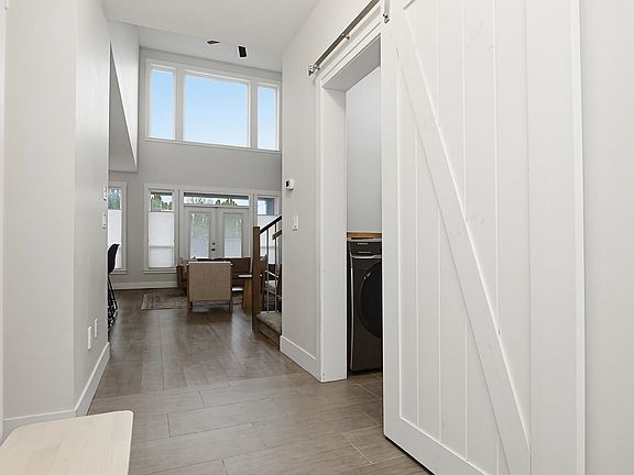 5th image of 7336 Morrow Rd #1