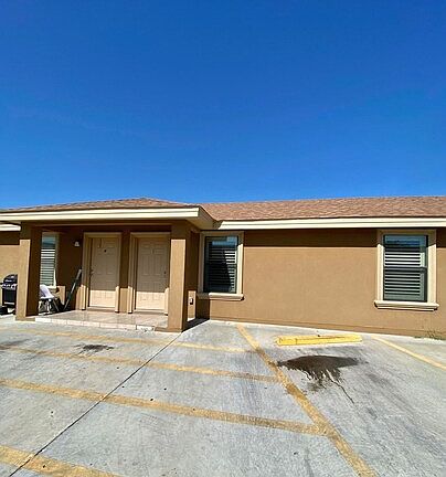 4th image of 1520 Eidson Rd #2