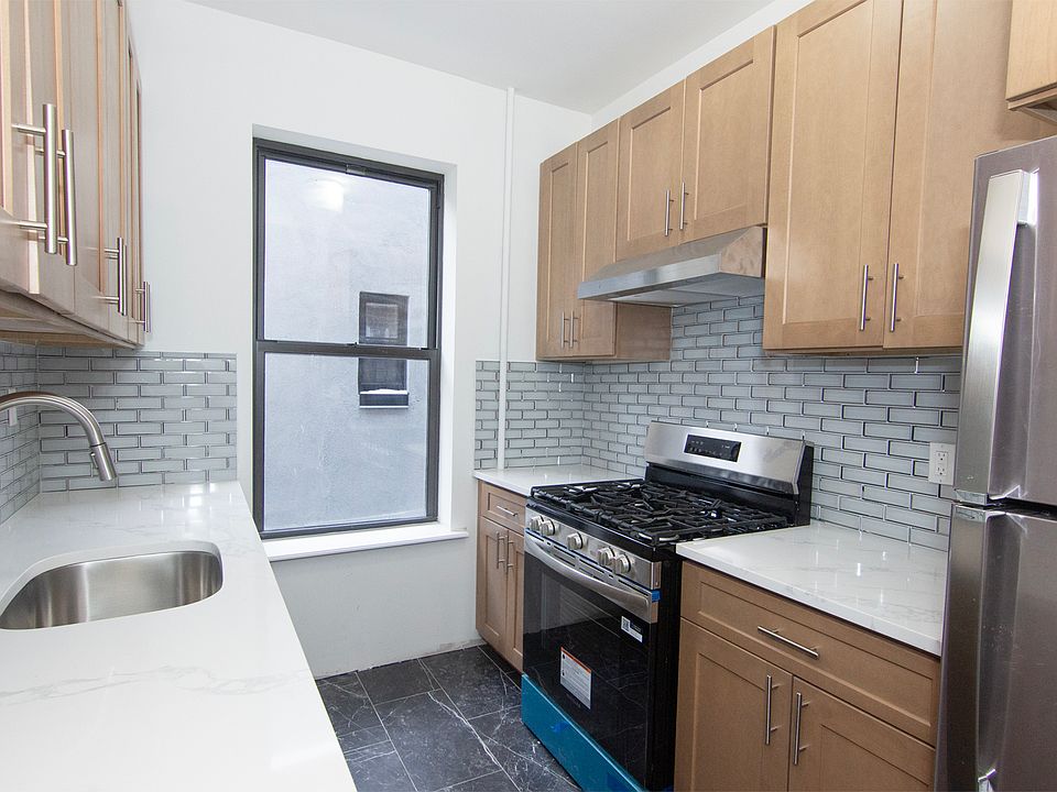 1st image of 3537 32nd St APT 2R