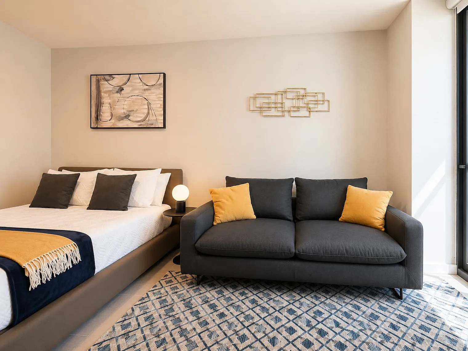 Studio, 1.0 bath, 678 sqft, $3,392 — Photo 2