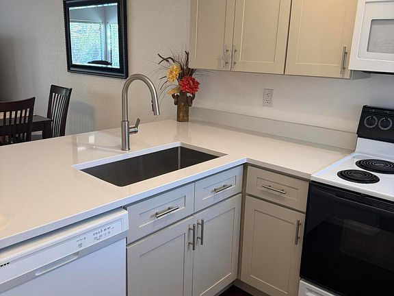 5th image of 7601 N Calle Sin Envidia