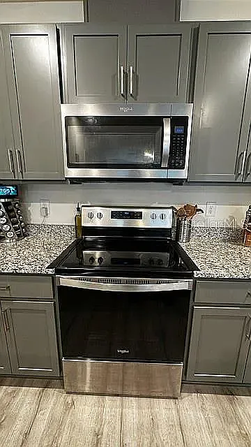 3 bed, 1453 sqft, $2,095 — Photo 4