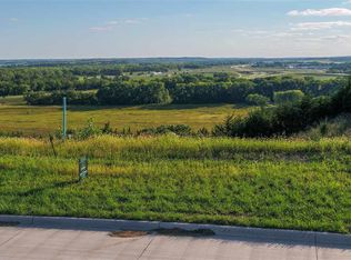 4505 Grande Bluffs Ct, Manhattan, KS 66503