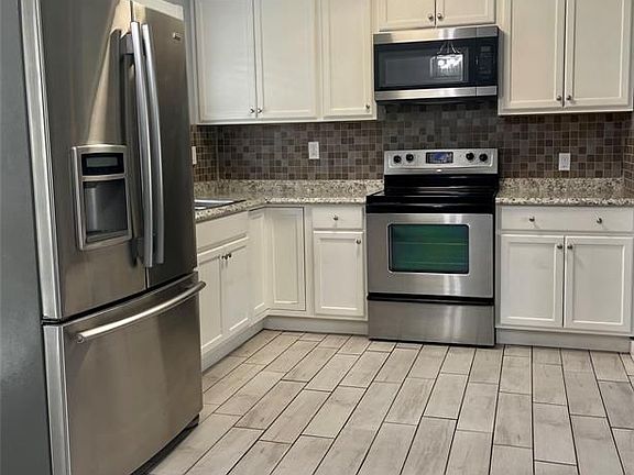 5th image of 9034 Chatwood Dr