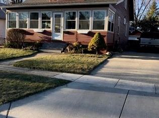 1649 Lyon St, Port Huron, MI 48060