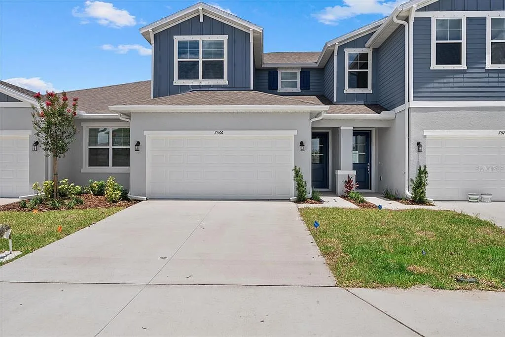3 bed, 2.5 bath, 1807 sqft, $2,500 — Photo 1