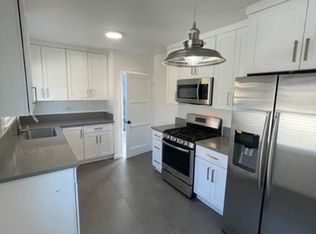 936 S Westmoreland Ave, Los Angeles, CA 90006