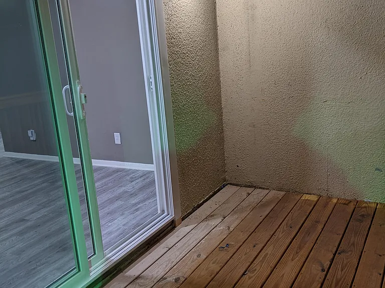 Redstone Garden Apartment — Photo 15
