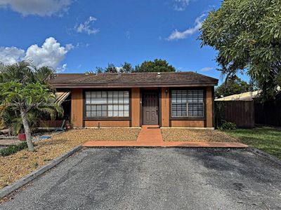 1971 Seagrape Ave, Pembroke Pines, FL, 33026