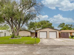 2409 Threadway St, Kirby, TX 78219