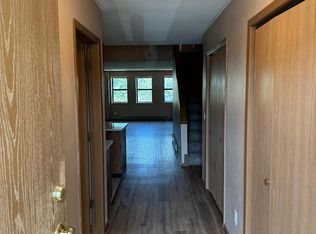 46 E Jackson St APT 3, Hartford, WI 53027