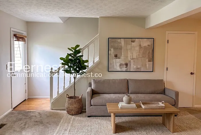 3 bed, 2.5 bath, 1560 sqft, $2,095 — Photo 4