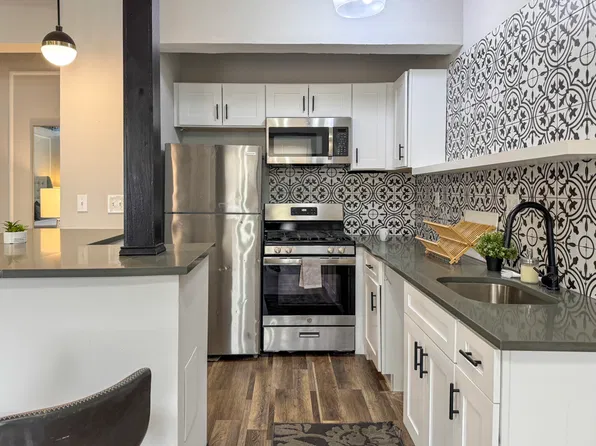 1921 S Grand Blvd #1, Saint Louis, MO 63104