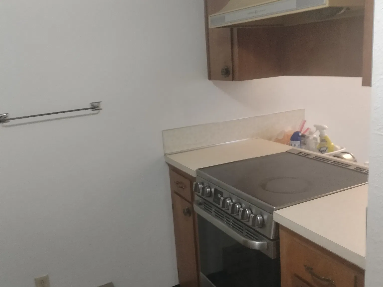 419 SW Paiute Street - C — Photo 4