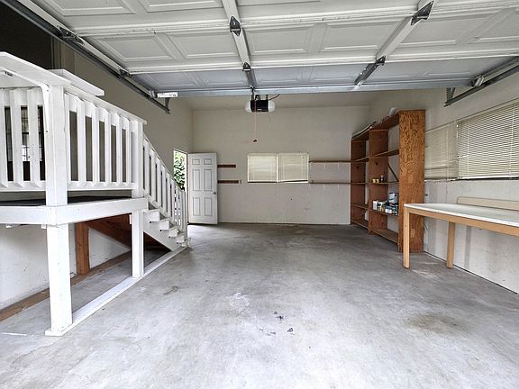 4th image of 350 Gilmore Rd