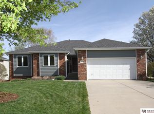 3320 Cactus Ct, Lincoln, NE 68516