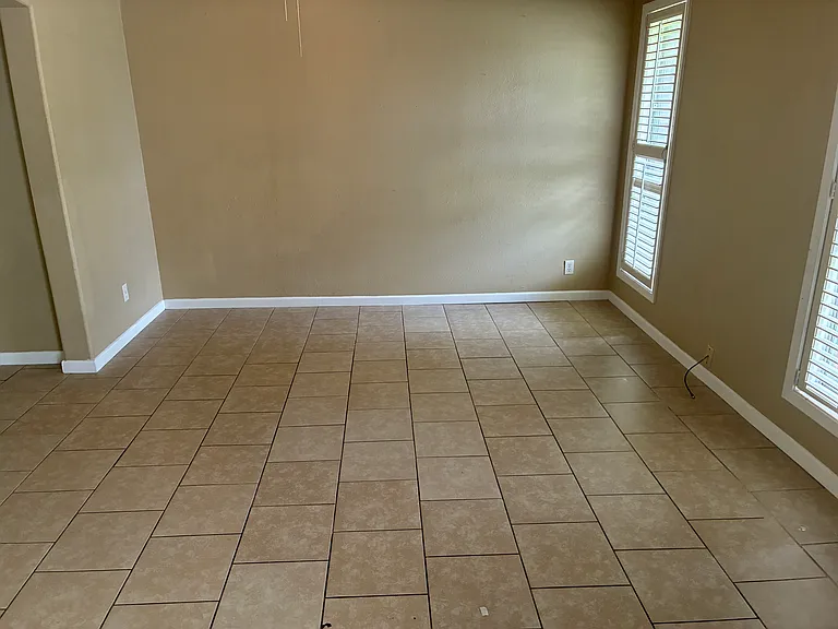 3906 Mariam Rd — Photo 10