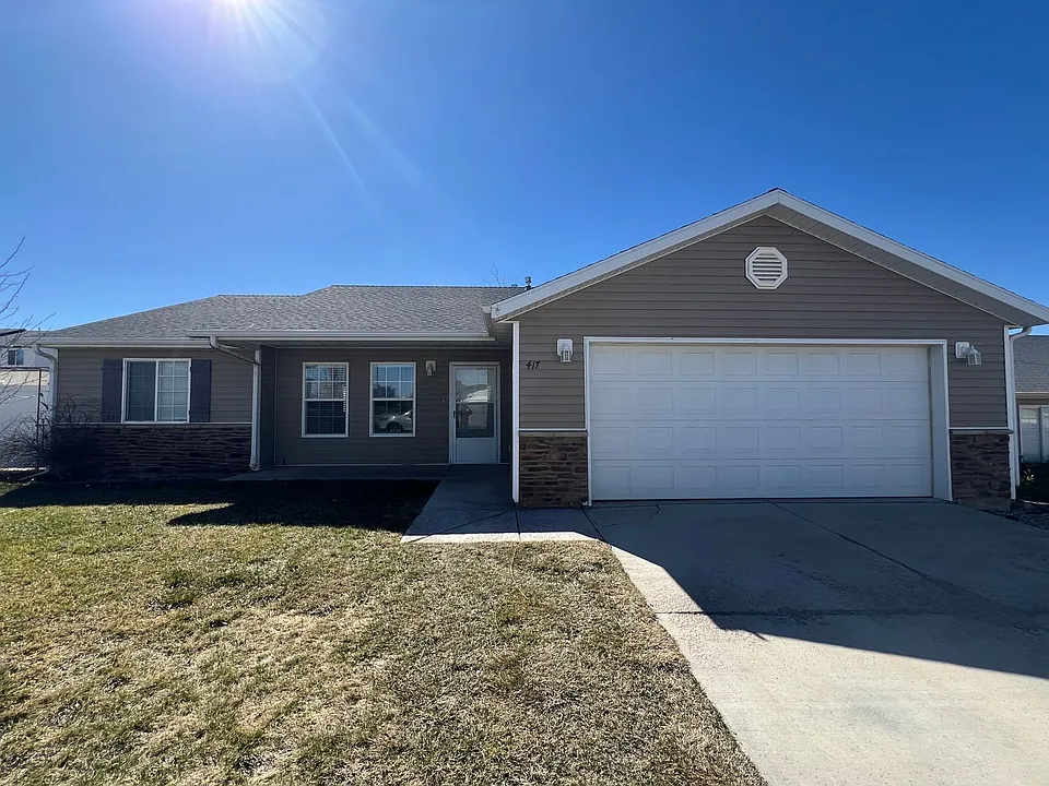 417 W 2075 N