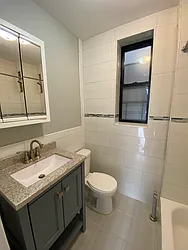 Rented by City Prime Commercial Realty 