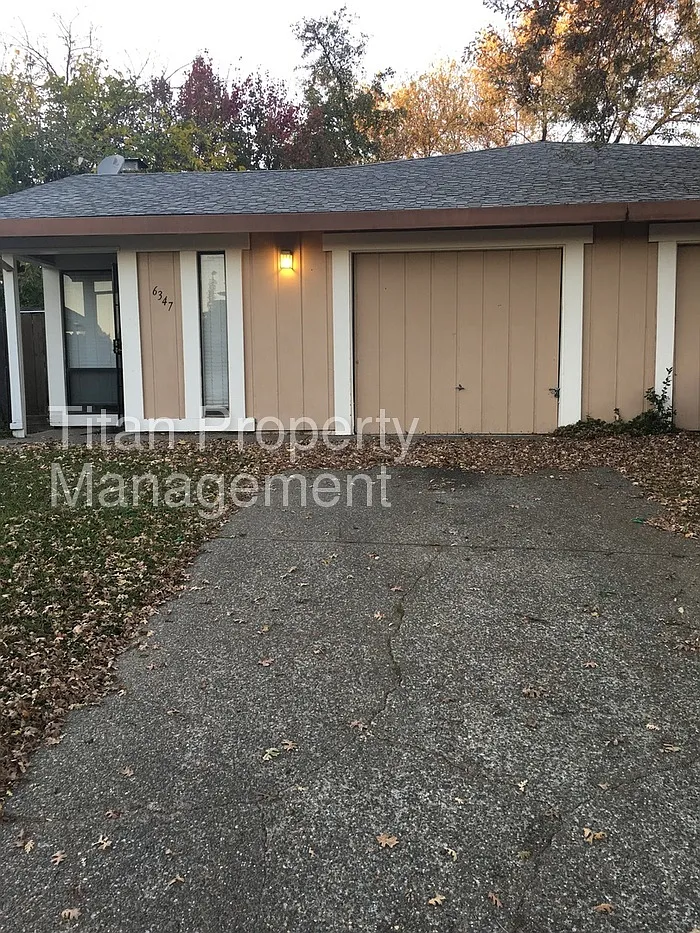 6347 Nightingale Ct photo 1