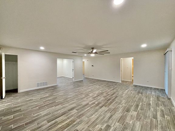 4th image of 2604 Bigleaf Dr