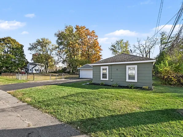 35553 Booth Ave, Westland, MI 48186