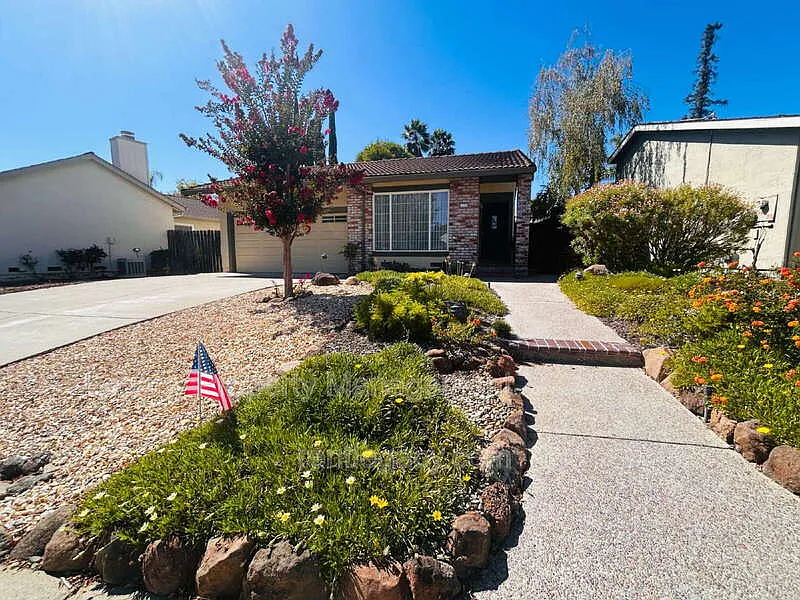 4468 Birch Bark Rd