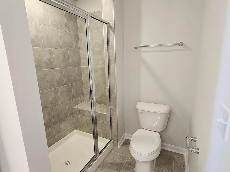 2431 Kasota Ln — Photo 35