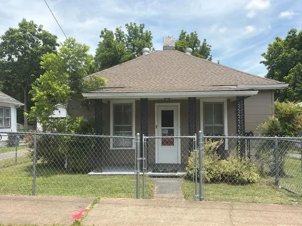 922 Robertson St, Kingsport, TN 37660