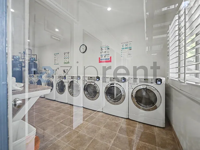 1701 Anacapa St #30 — Photo 22