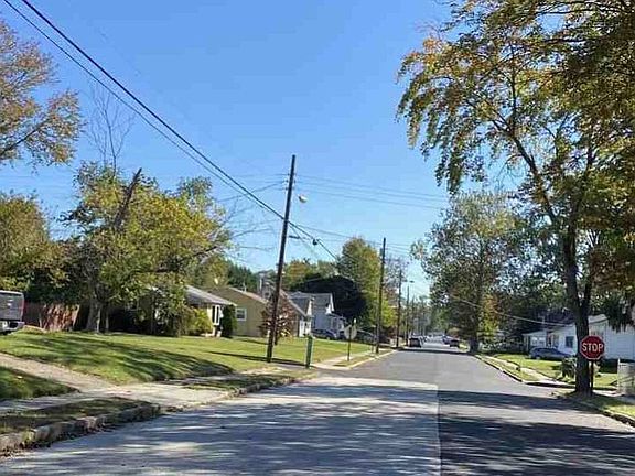 3rd image of 174 Morningside Dr