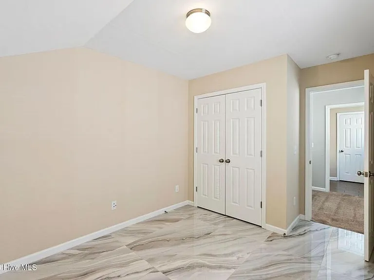 3912 Willowick Park Dr — Photo 30