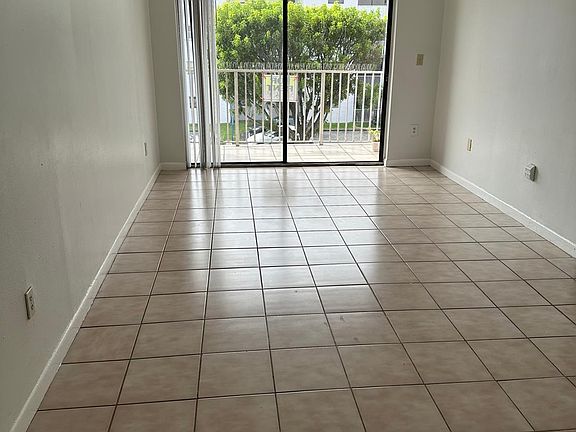 5th image of 8145 NW 7th St APT 307