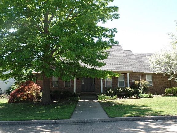 3rd image of 1303 Deerfield Mdw