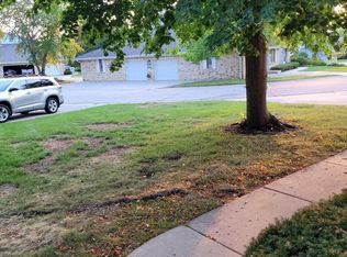 1431 Fox Tail Dr, Racine, WI 53406