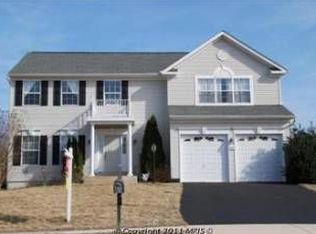 8909 Edmonston Dr, Bristow, VA 20136