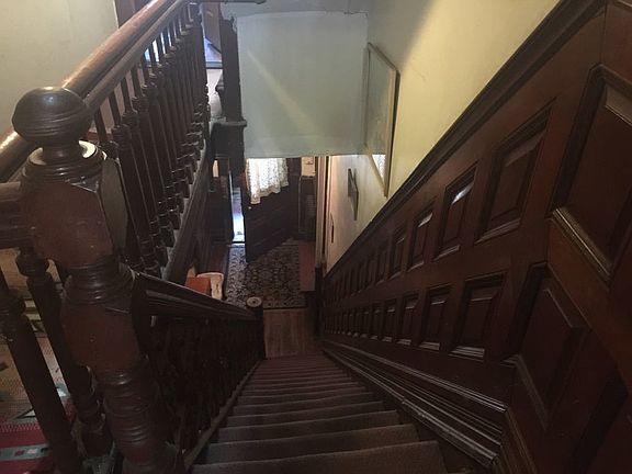4th image of 254 W 136th St
