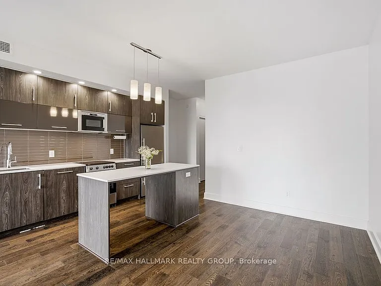 255 Bay St #801 — Photo 18