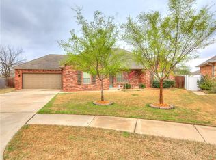 3201 Gabriel Ct, Moore, OK 73160