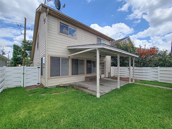 4th image of 9607 Farrell Dr
