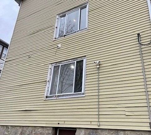 3rd image of 104 Sterling St