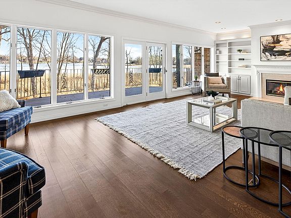 4th image of 2905 Fox Run