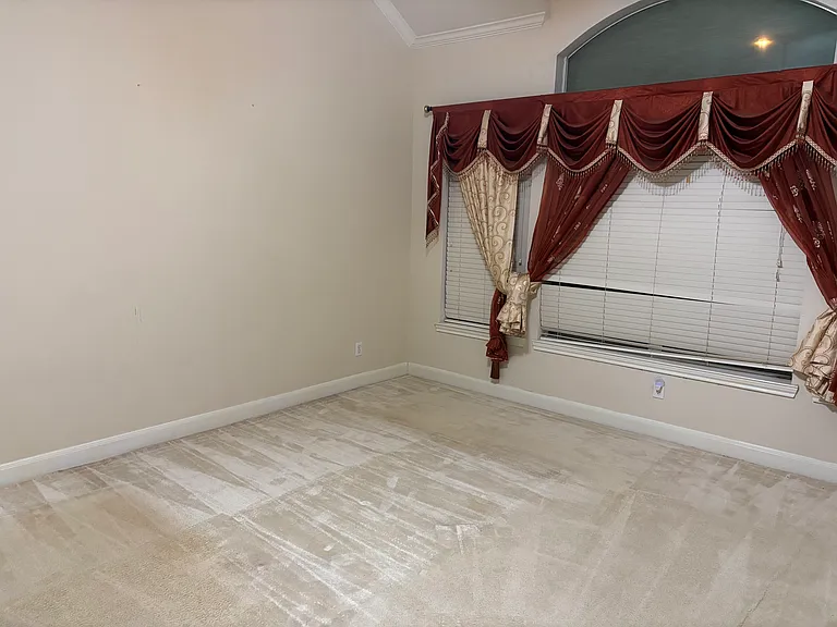 4210 Leaflock Ln — Photo 5