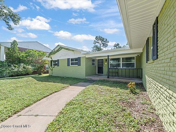 2nd image of 4317 Lantern Dr