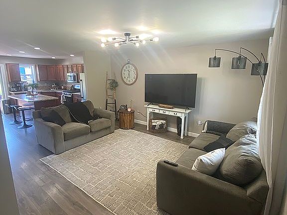 5th image of 2 Eagles Way
